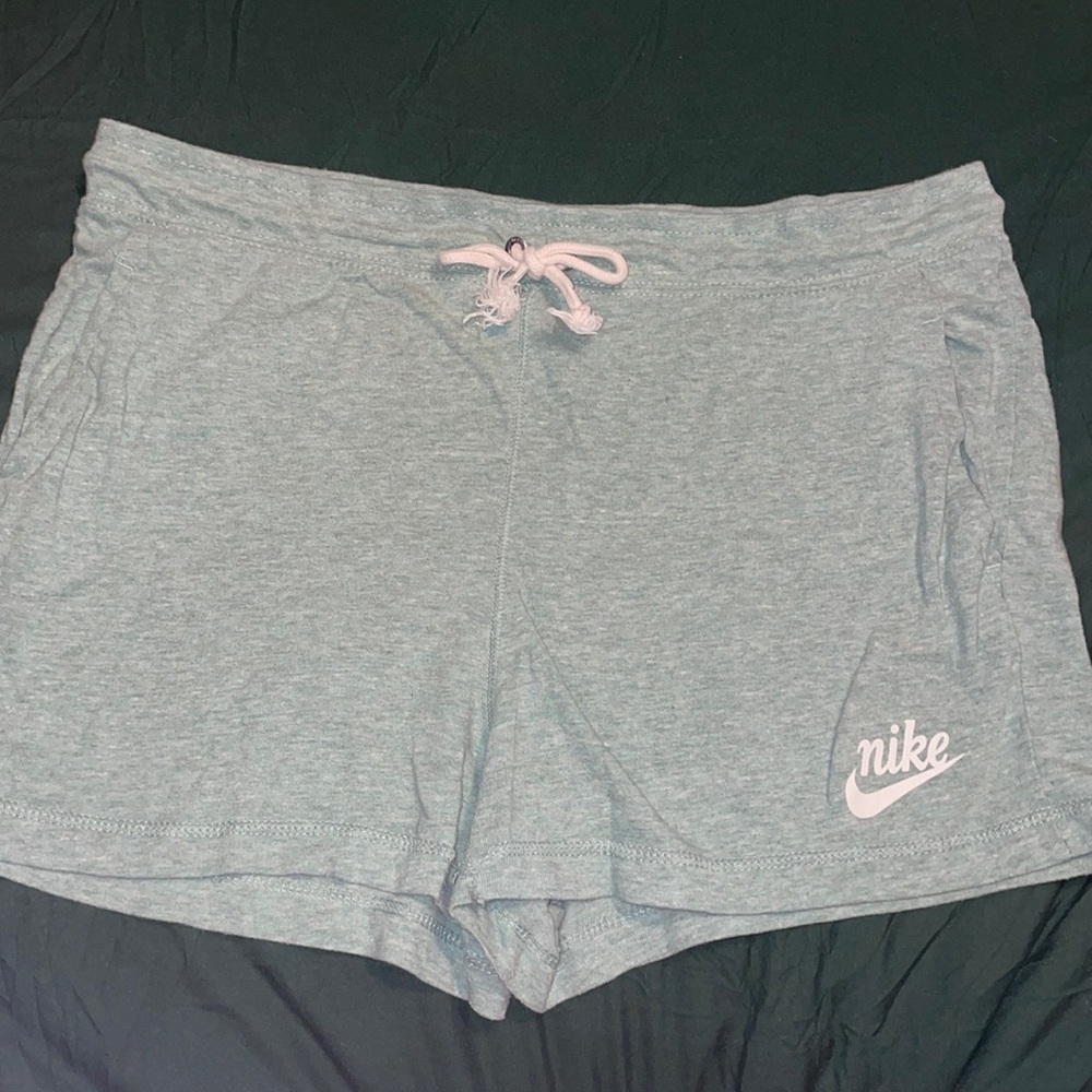 nike heathered green cotton shorts